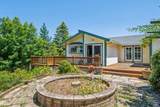 425 Oak Point Place - Photo 37