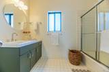 6011 Shelter Bay Avenue - Photo 20