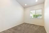 1029 Hampshire Lane - Photo 18