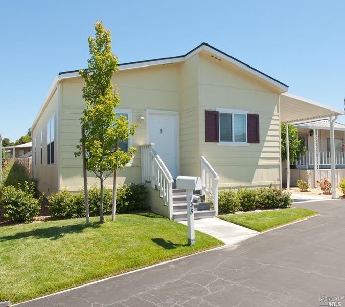 135 Apple Lane - Photo 1
