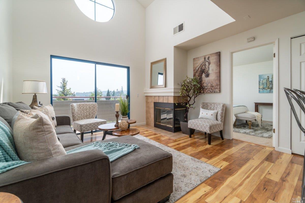 301 Mariner Way - Photo 1