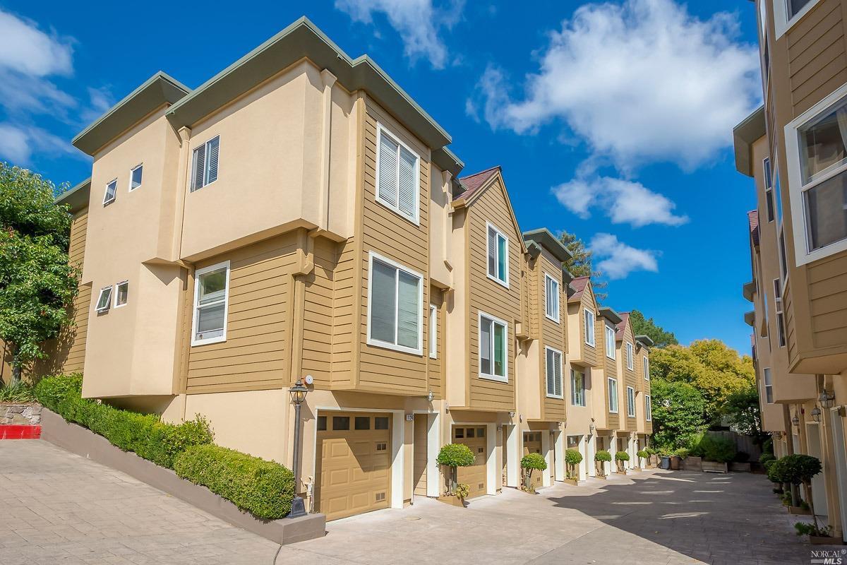 1118 Mission Avenue - Photo 1
