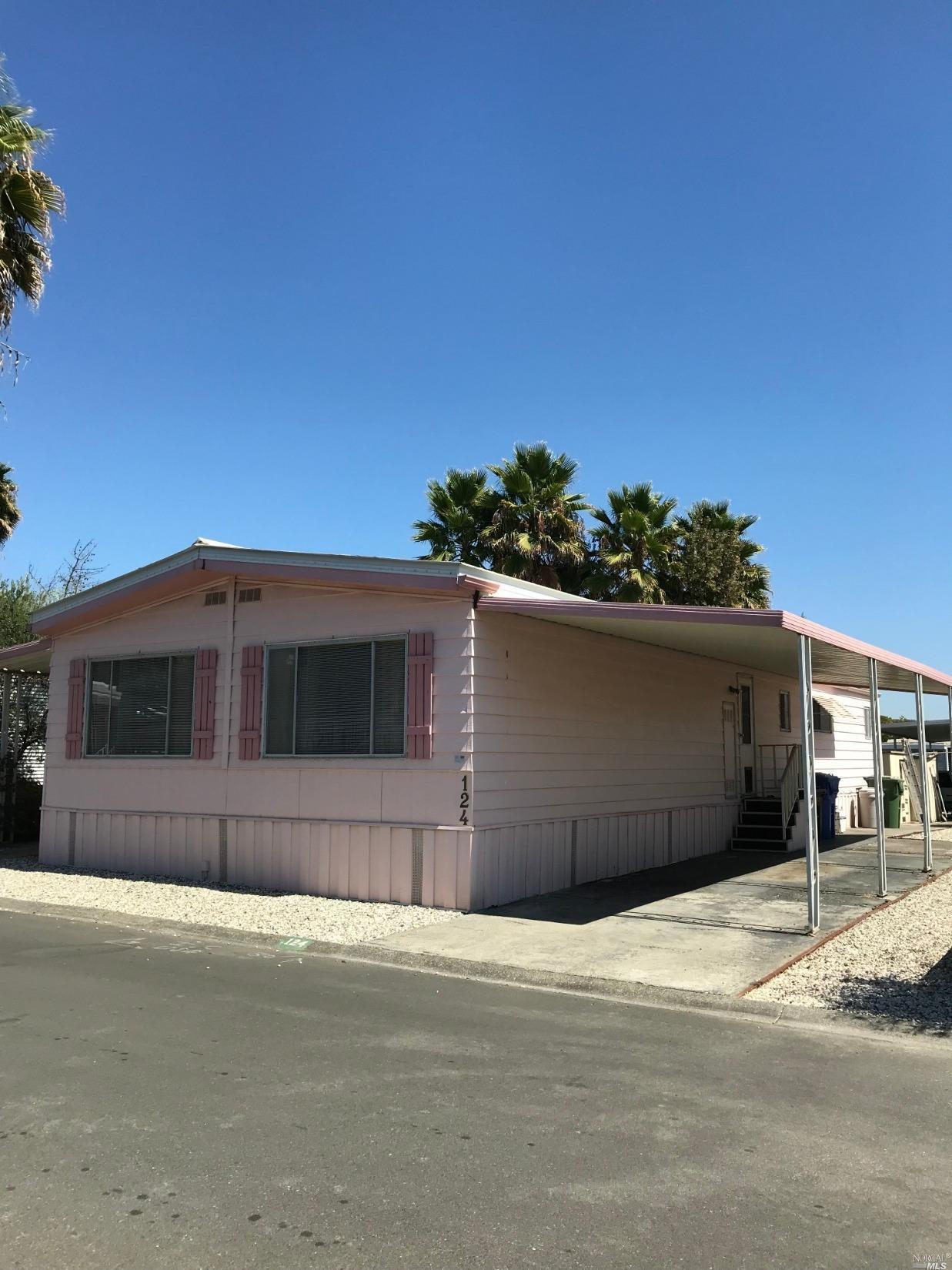 124 Heather Lane - Photo 1