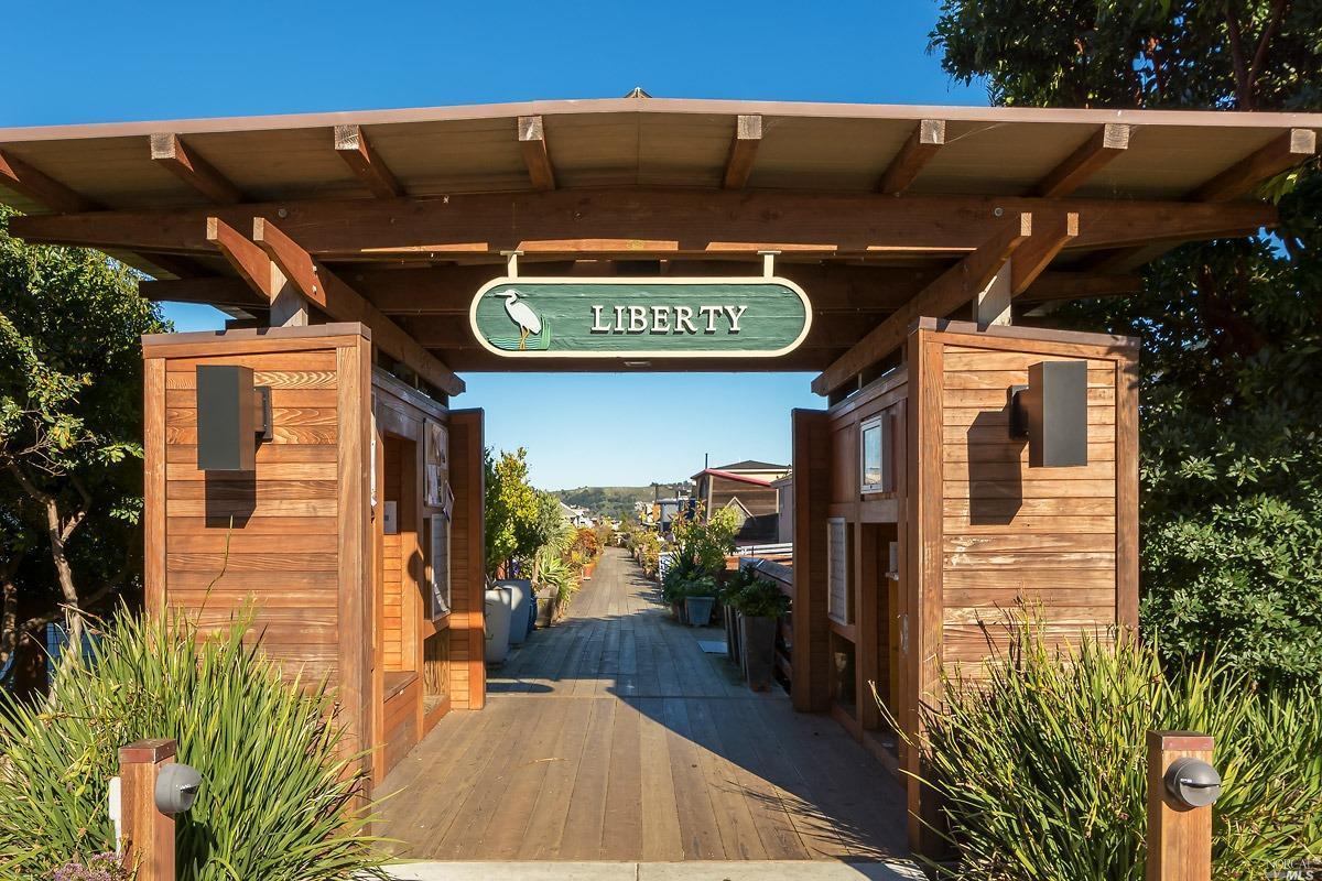 4 Liberty Dock - Photo 1