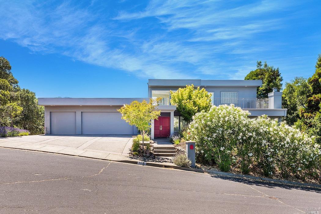 112 Garner Drive - Photo 1