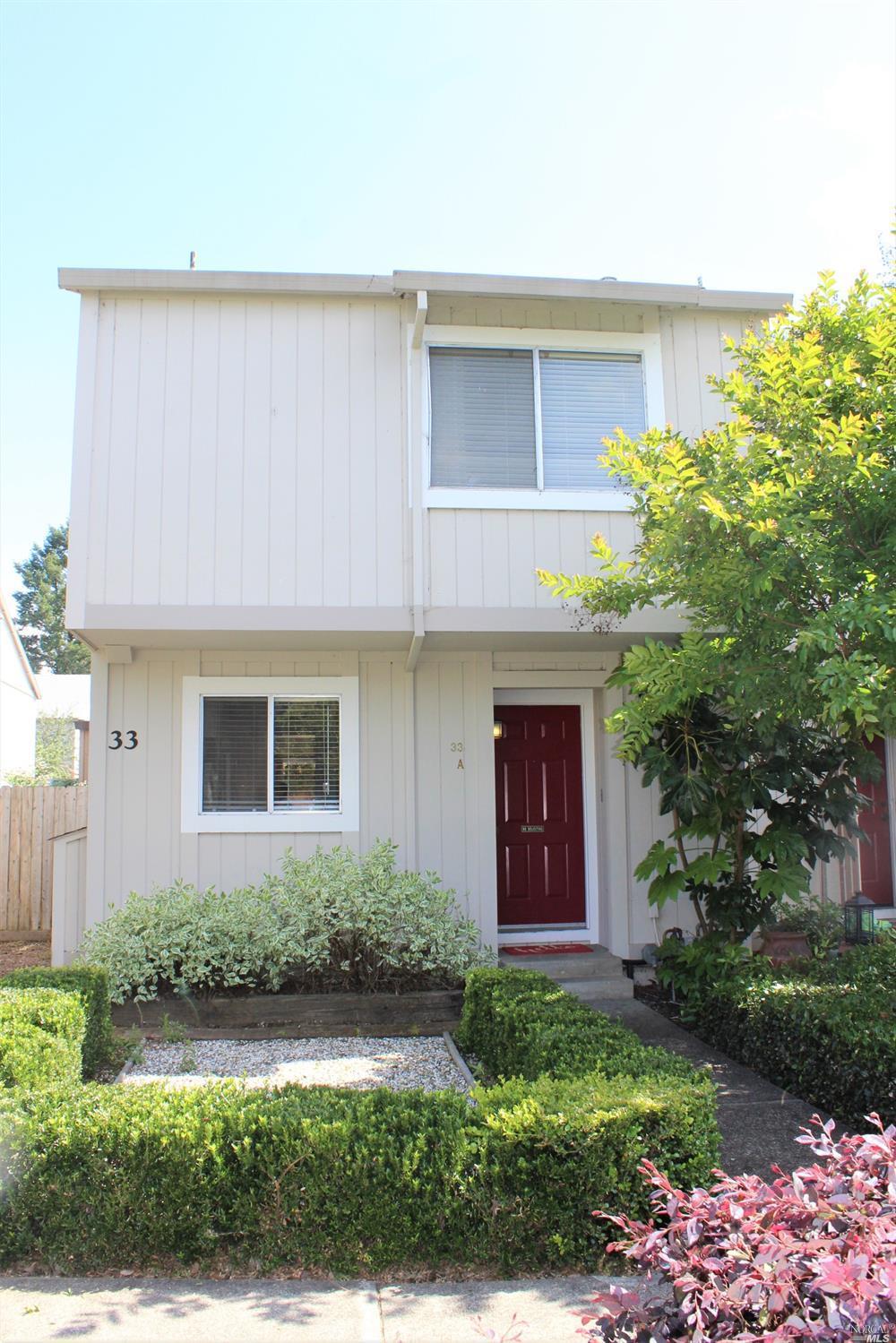 33 Front Street - Photo 1