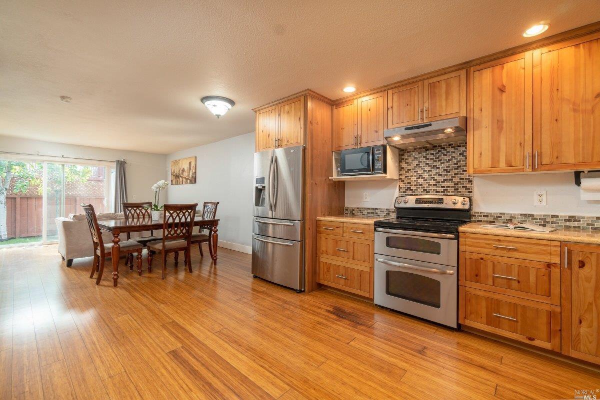 27 Conifer Square - Photo 1