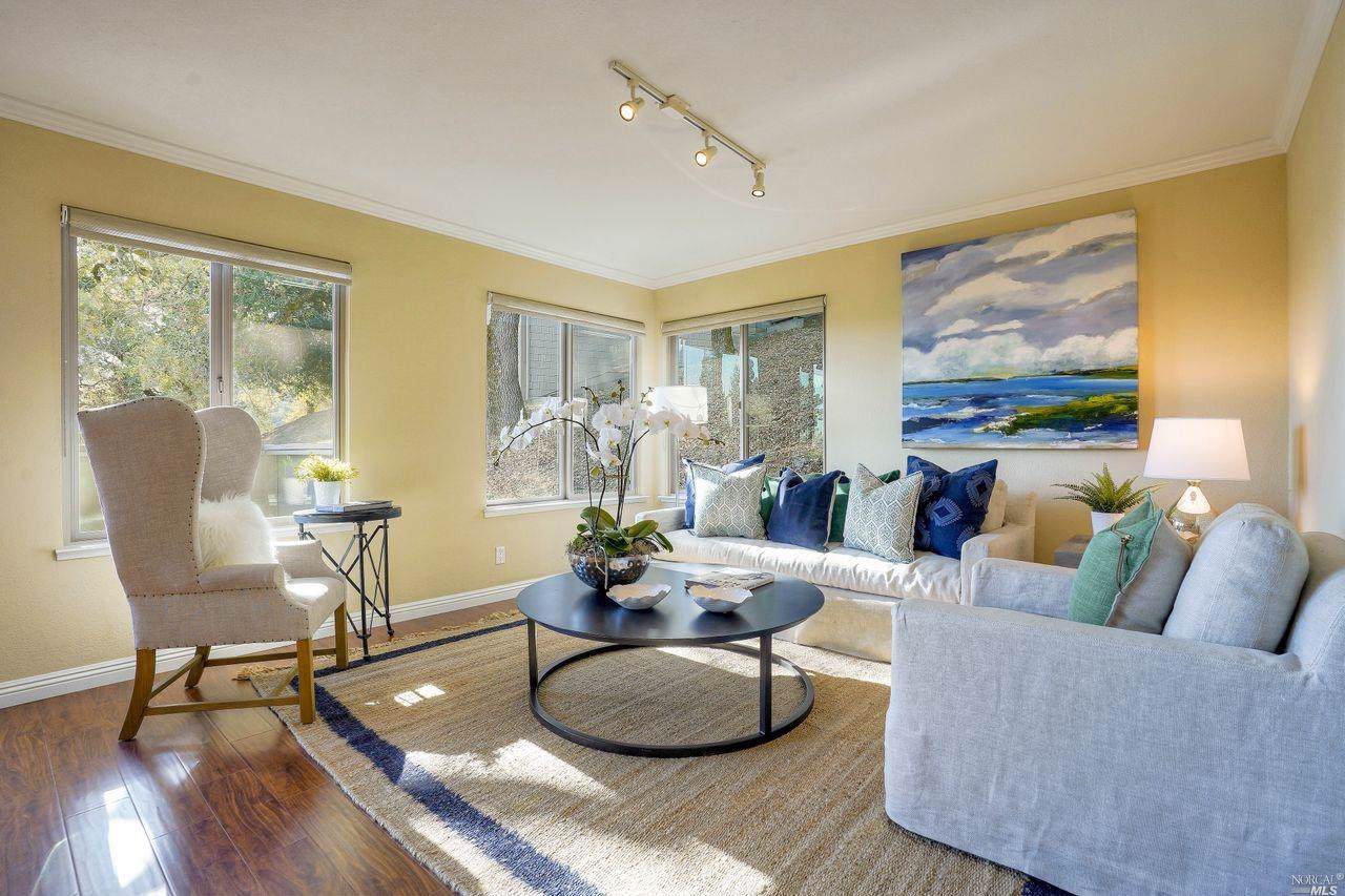 2 Larkspur Lane - Photo 1