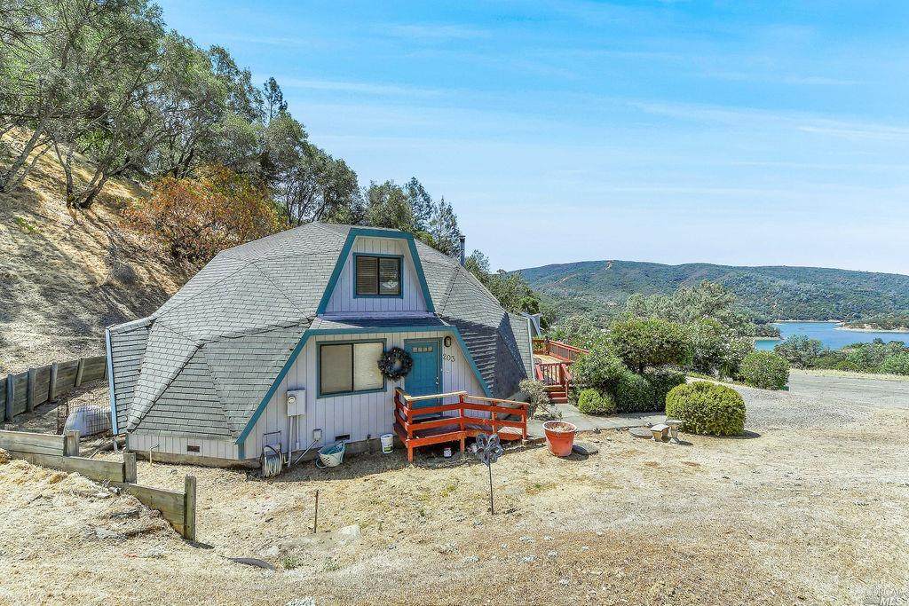 203 Blue Cove Court - Photo 1