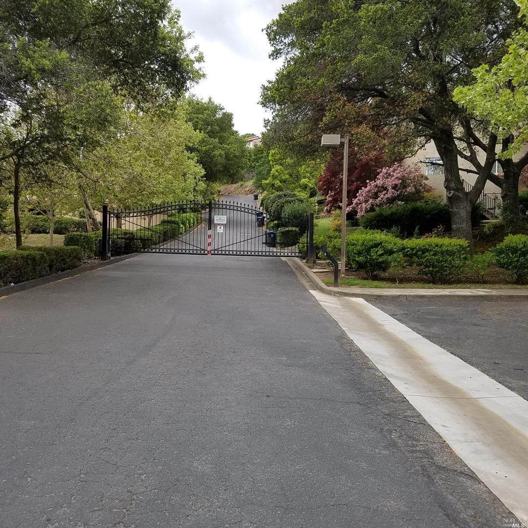 15 Knoll Drive - Photo 1