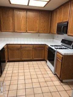 643 Cherry Avenue - Photo 1