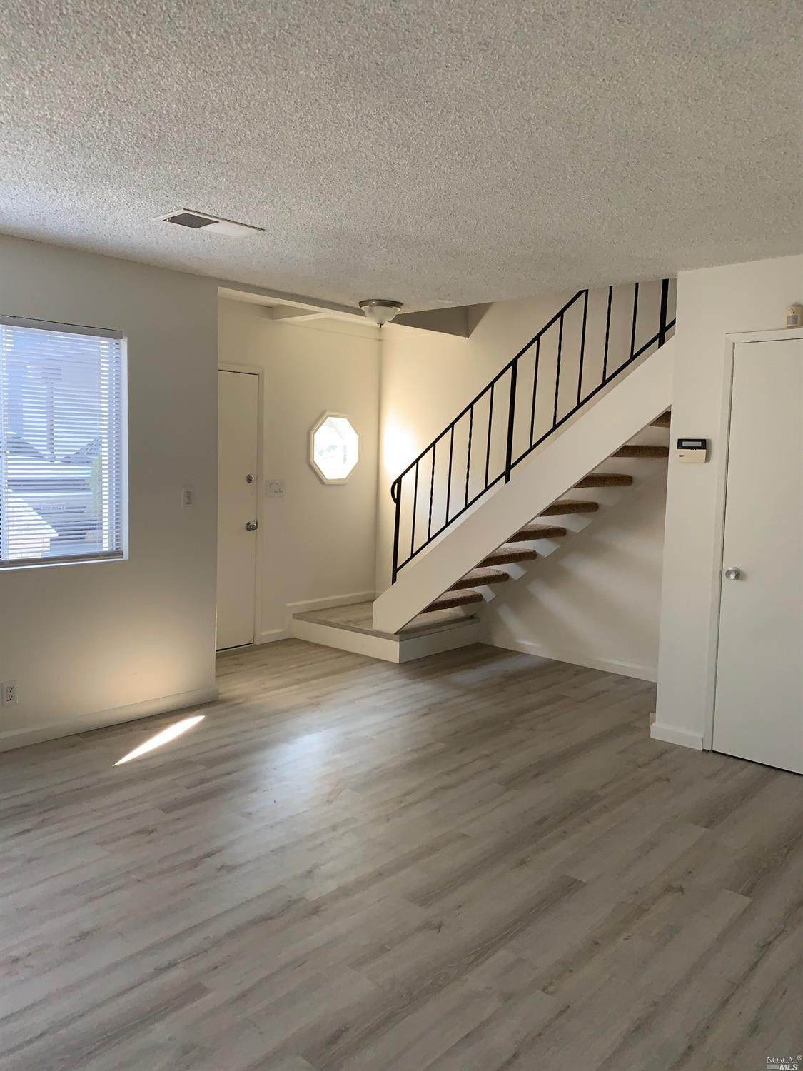 138 Warwick Drive - Photo 1