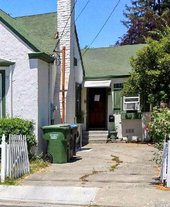 625-B Dexter Street - Photo 1