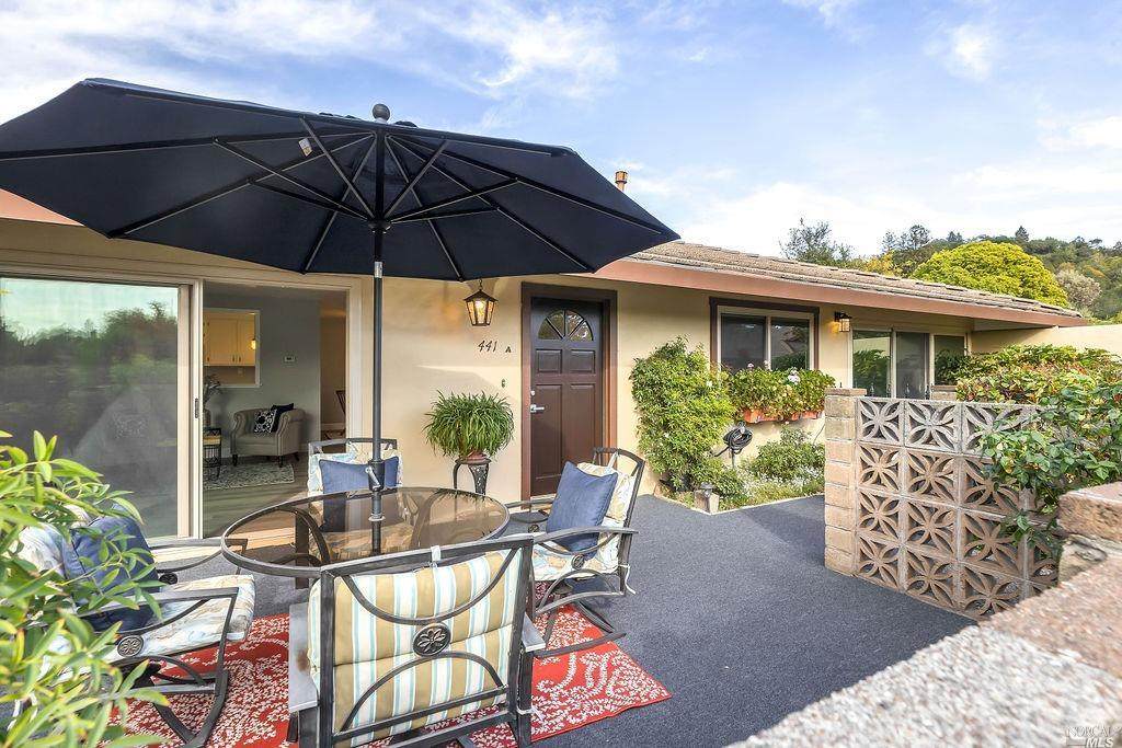 441 Las Casitas Court - Photo 1