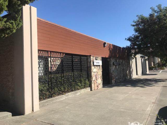 710 Empire Street - Photo 1