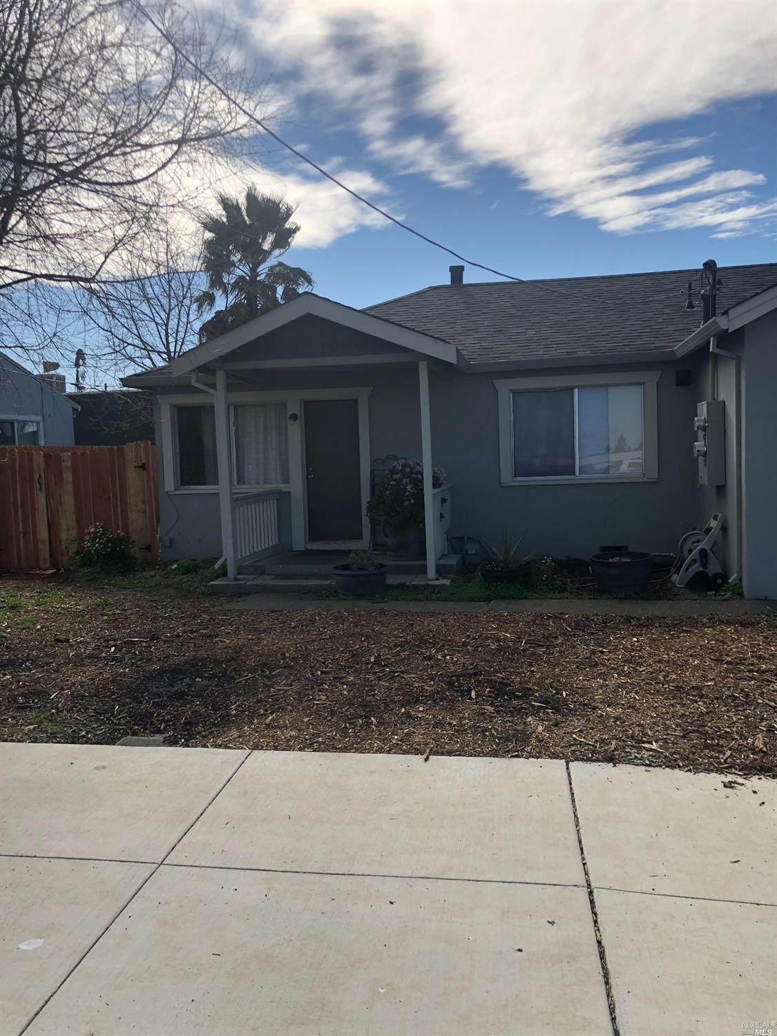 6 Donaldson Way - Photo 1