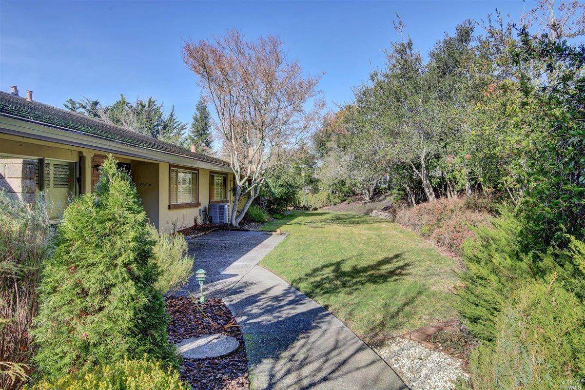 461 Las Casitas Court - Photo 1