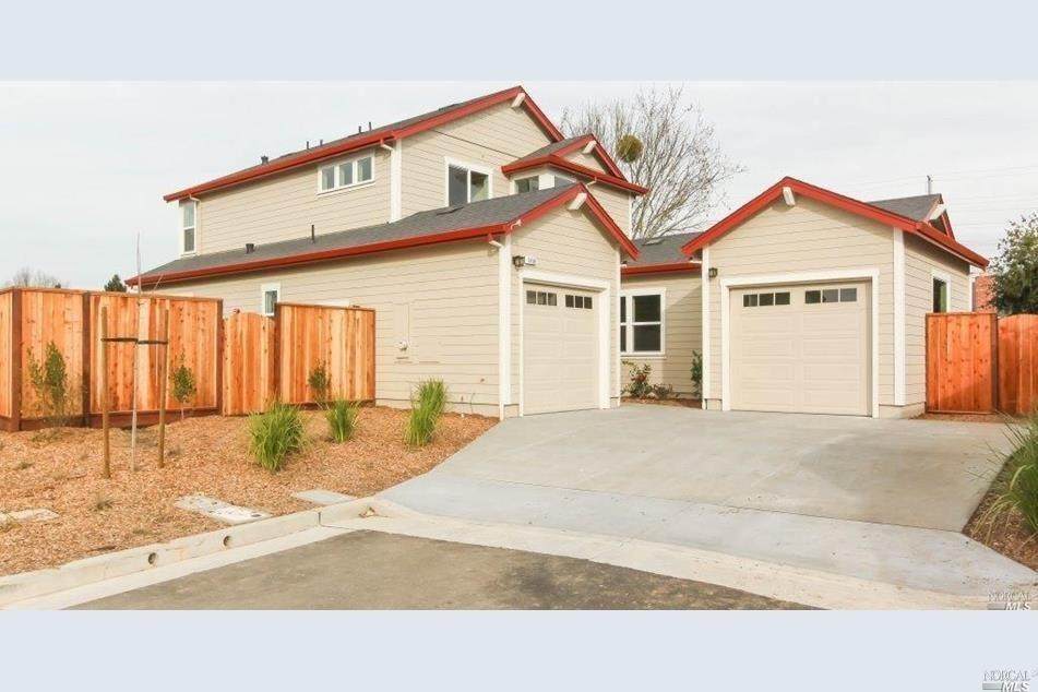1468 Longship Lane - Photo 1