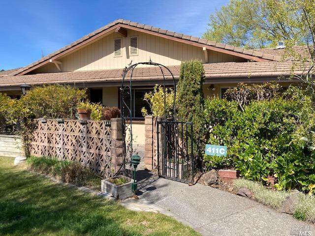 411 Las Casitas Court - Photo 1
