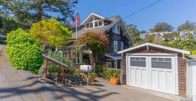 604 Easterby Street - Photo 1