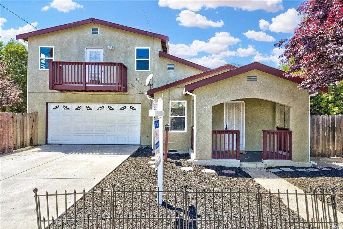 527 Grennan Street - Photo 1