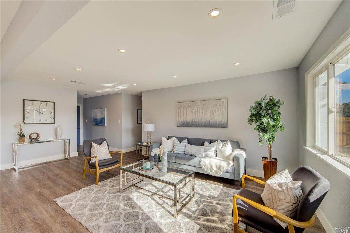 2465 Fisher Street - Photo 1