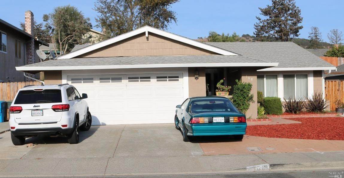 160 Erin Drive - Photo 1