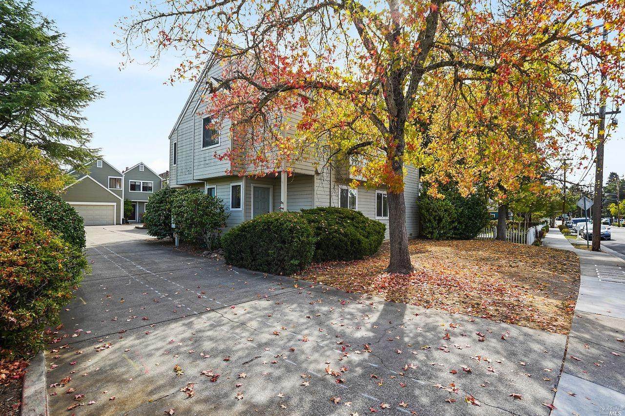 80 Front Street - Photo 1