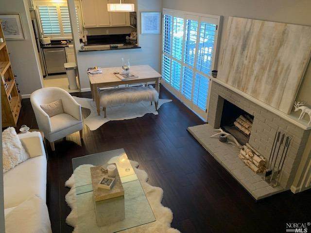 27 Harbor Drive - Photo 1
