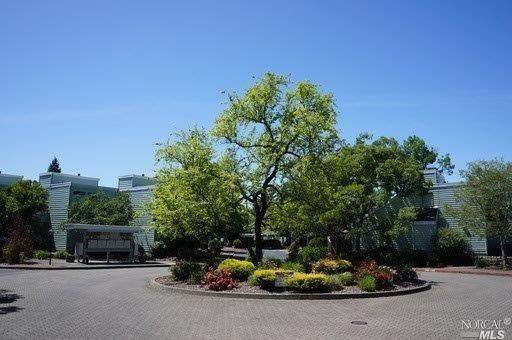 146 Courtyards - Photo 1
