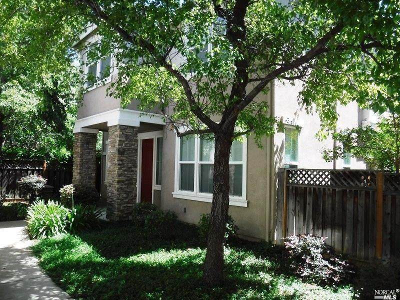 313 Toyon Lane - Photo 1