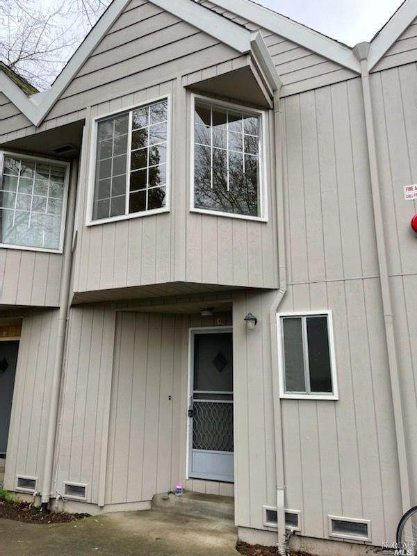 523 Prince Avenue - Photo 1