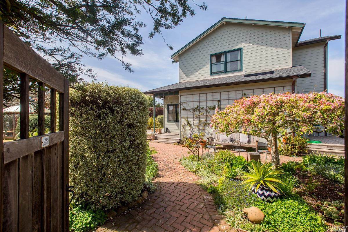298 Larch Road - Photo 1