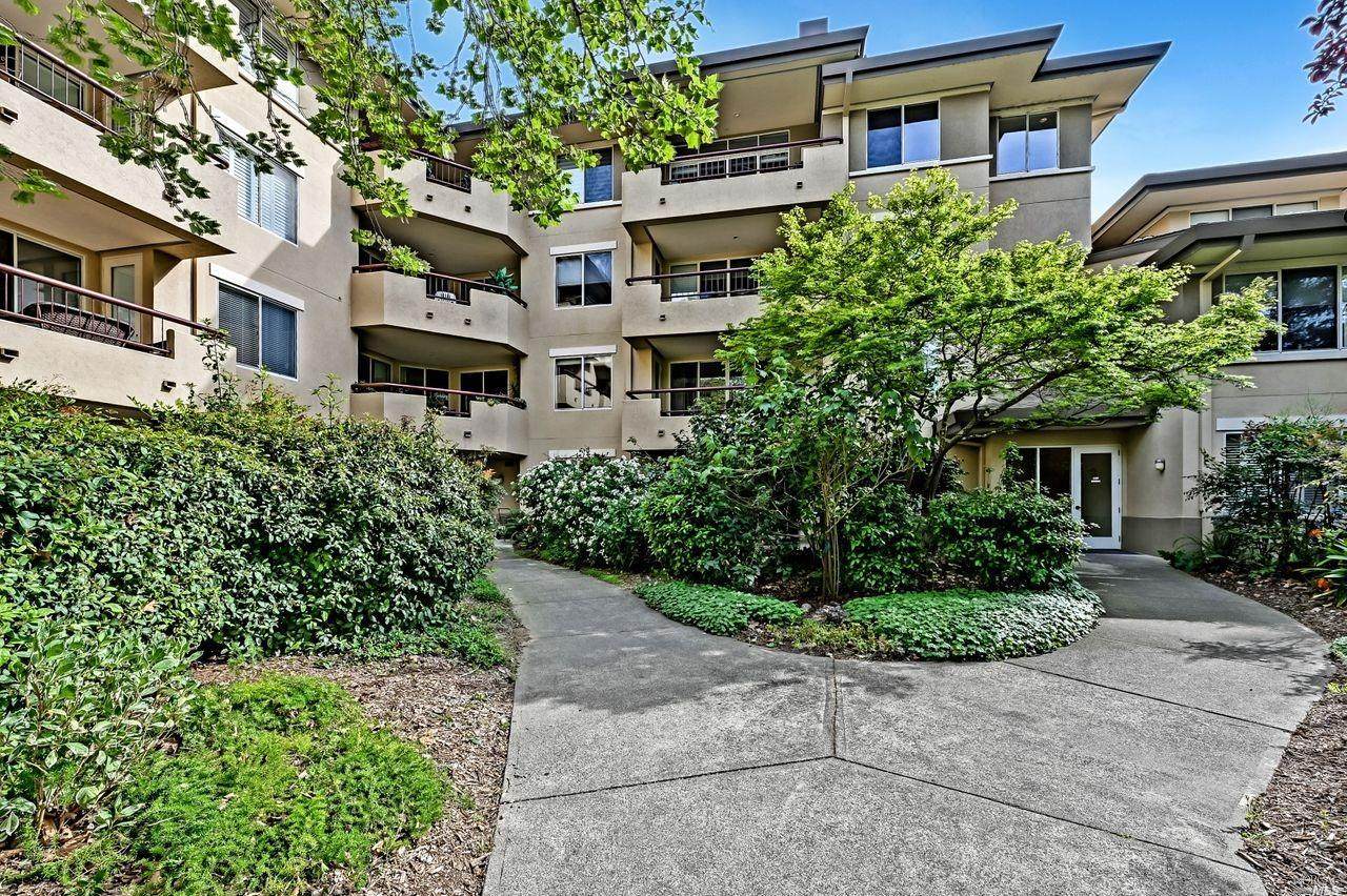 600 Deer Valley Road - Photo 1