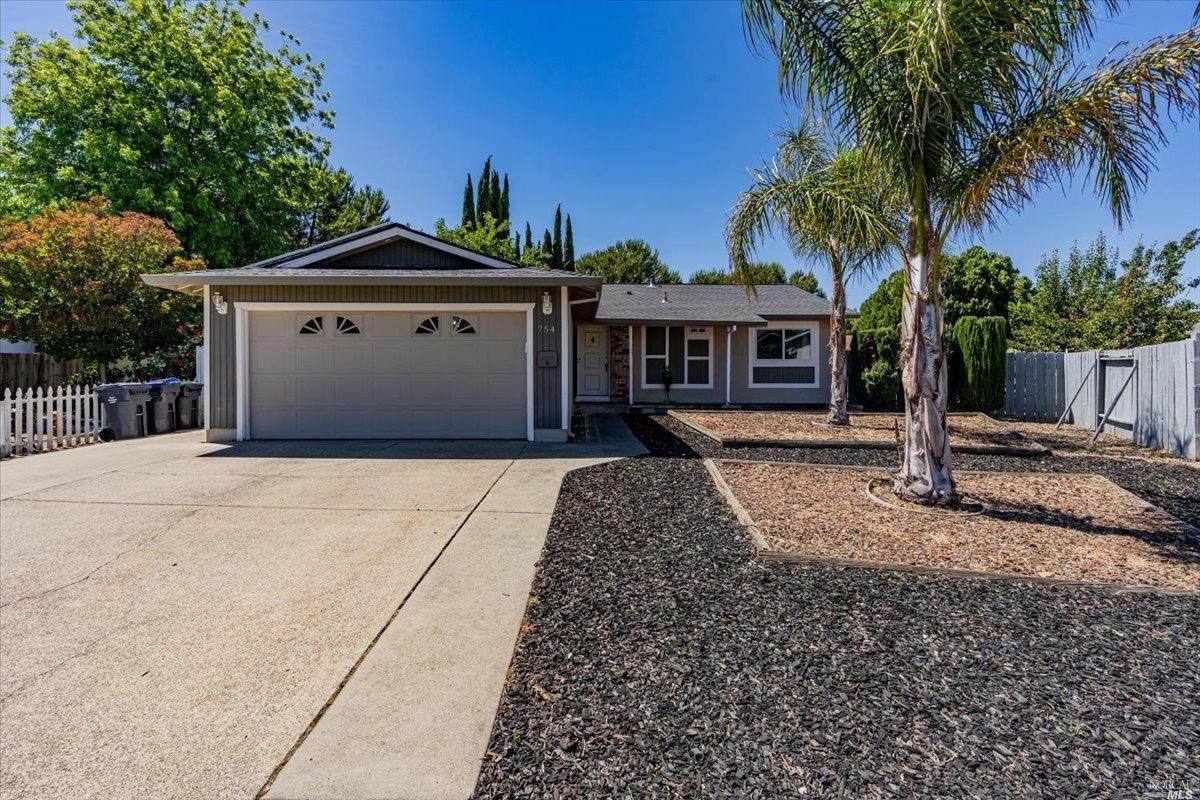 754 Normandy Court - Photo 1