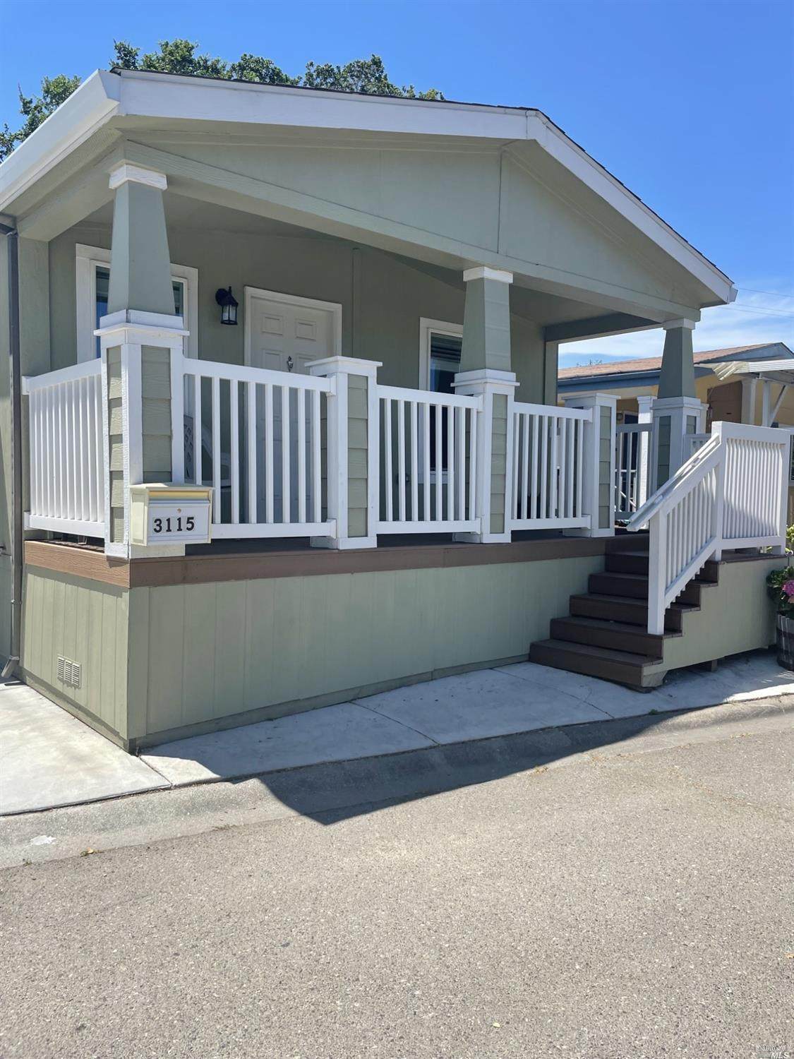3115 Clare Avenue - Photo 1
