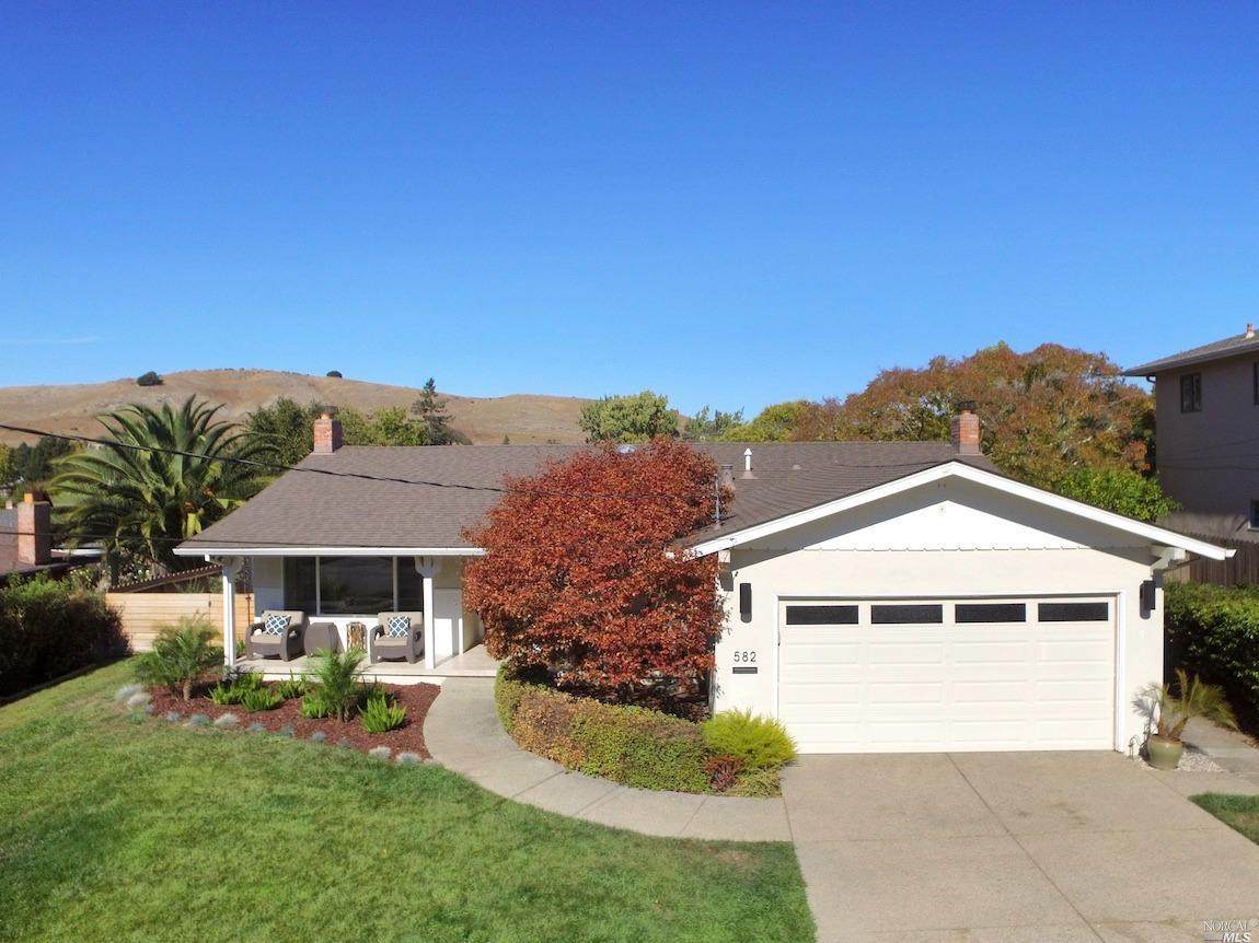 582 Montecillo Road - Photo 1