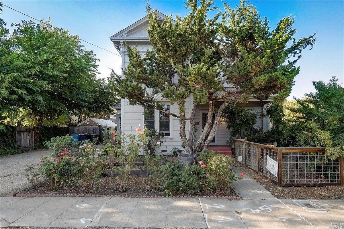 219 Piper Street - Photo 1