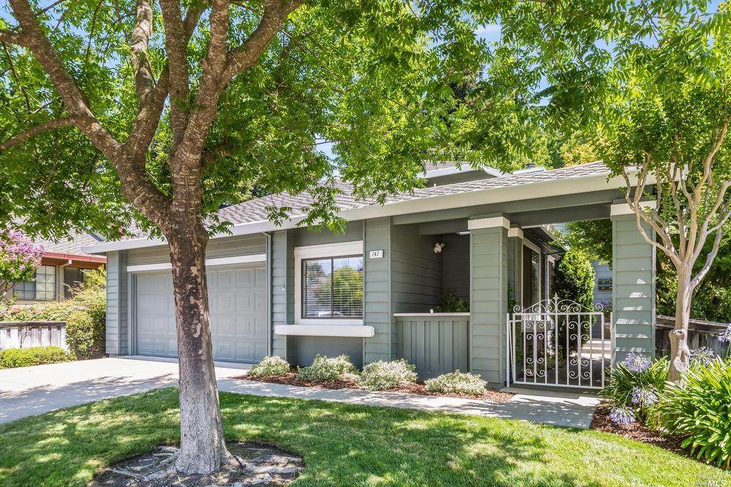 147 Saint James Drive - Photo 1