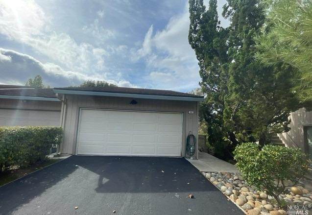 31 Selena Court - Photo 1