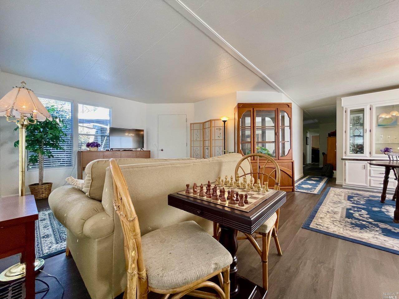 192 Mosshill Court - Photo 1
