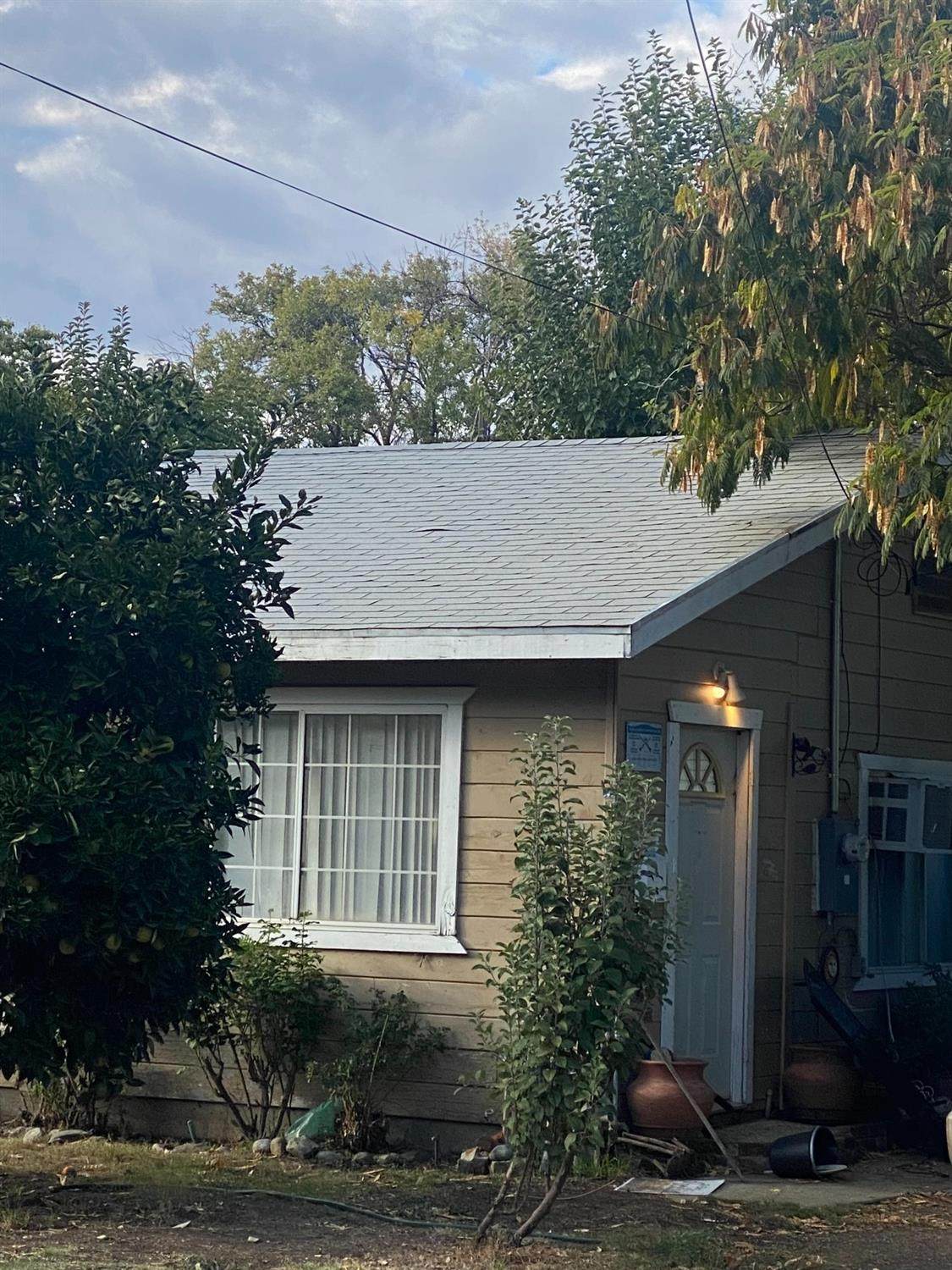 421 Russell Street - Photo 1