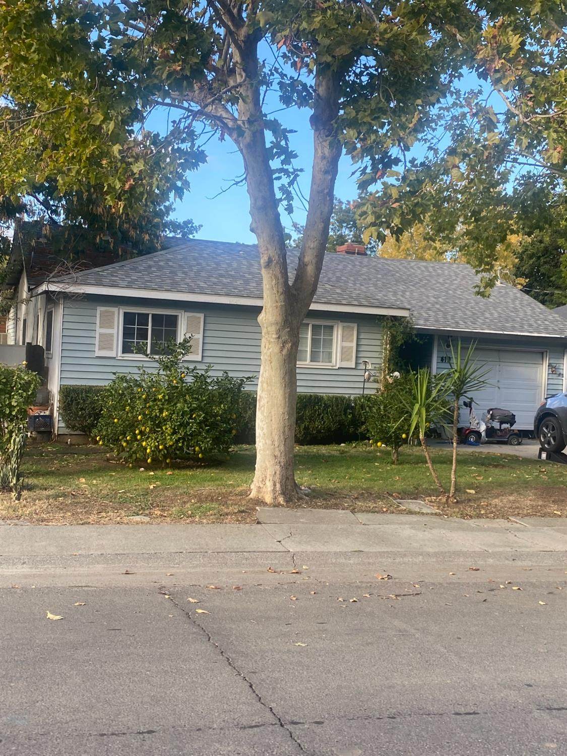 419 Russell Street - Photo 1