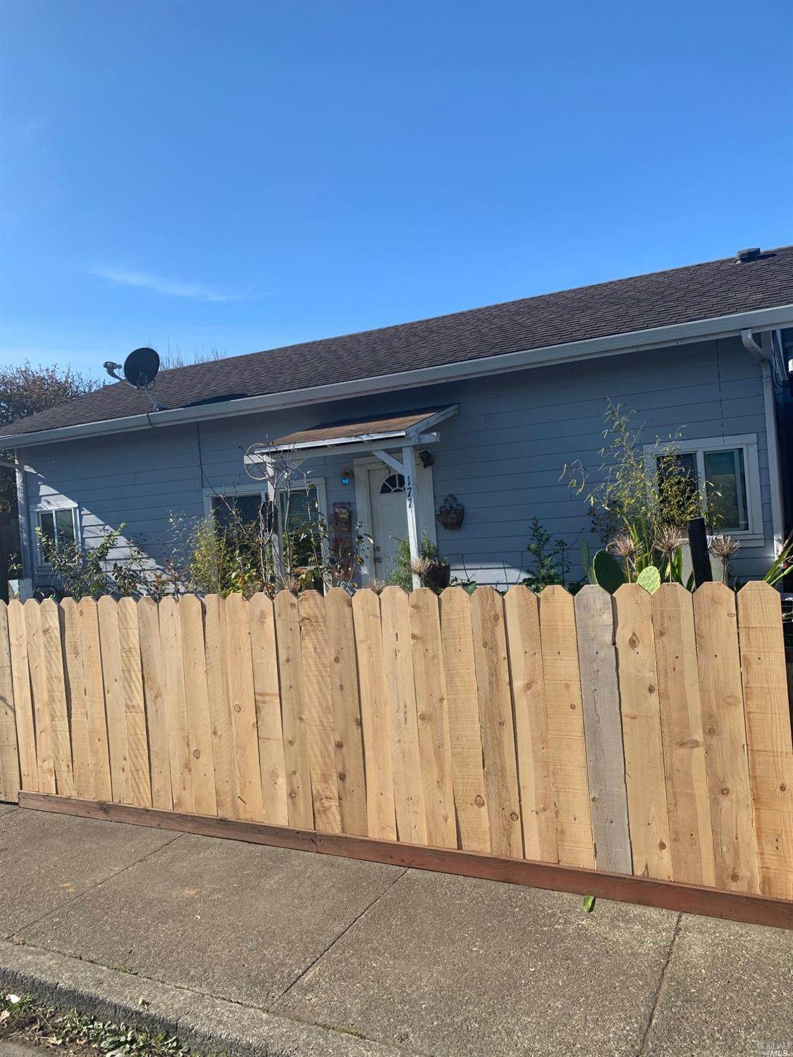 177 Florence Street - Photo 1