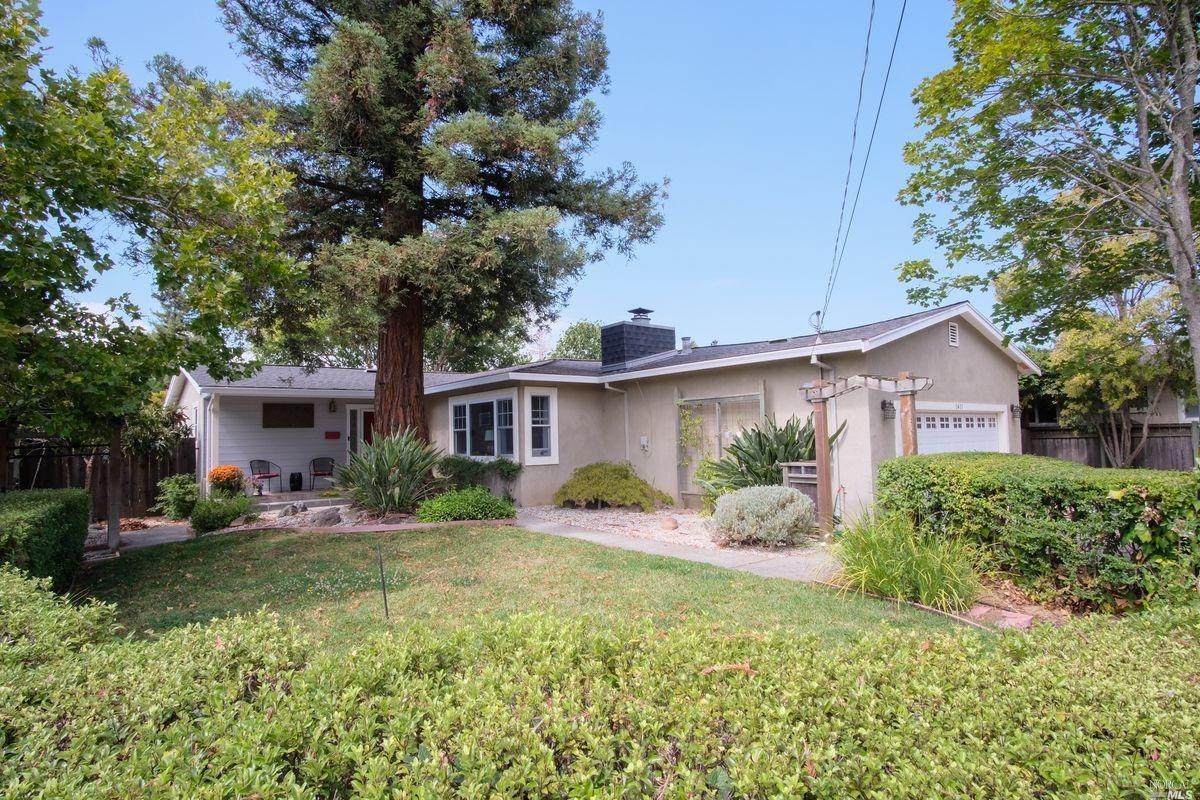 1401 Donna Street - Photo 1