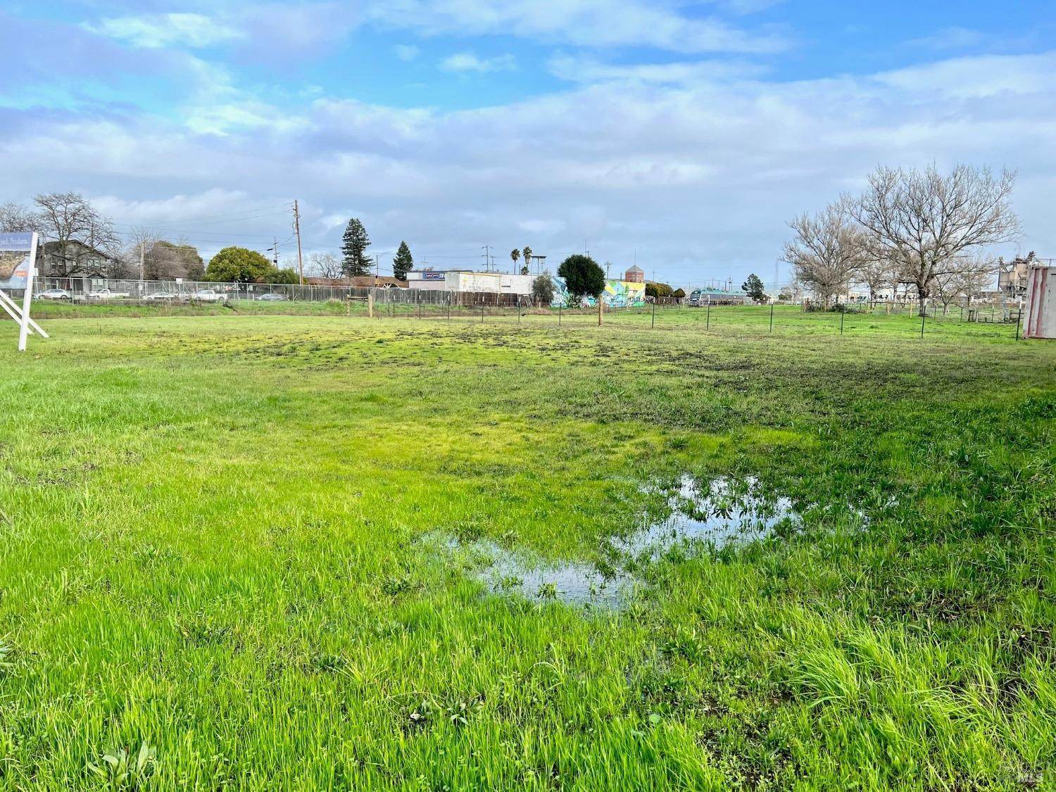 310 D Street - Photo 1