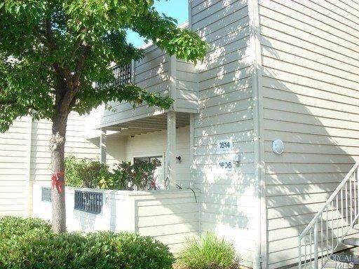 1201 Glen Cove Parkway - Photo 1