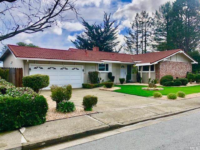 4 Azalea Drive - Photo 1