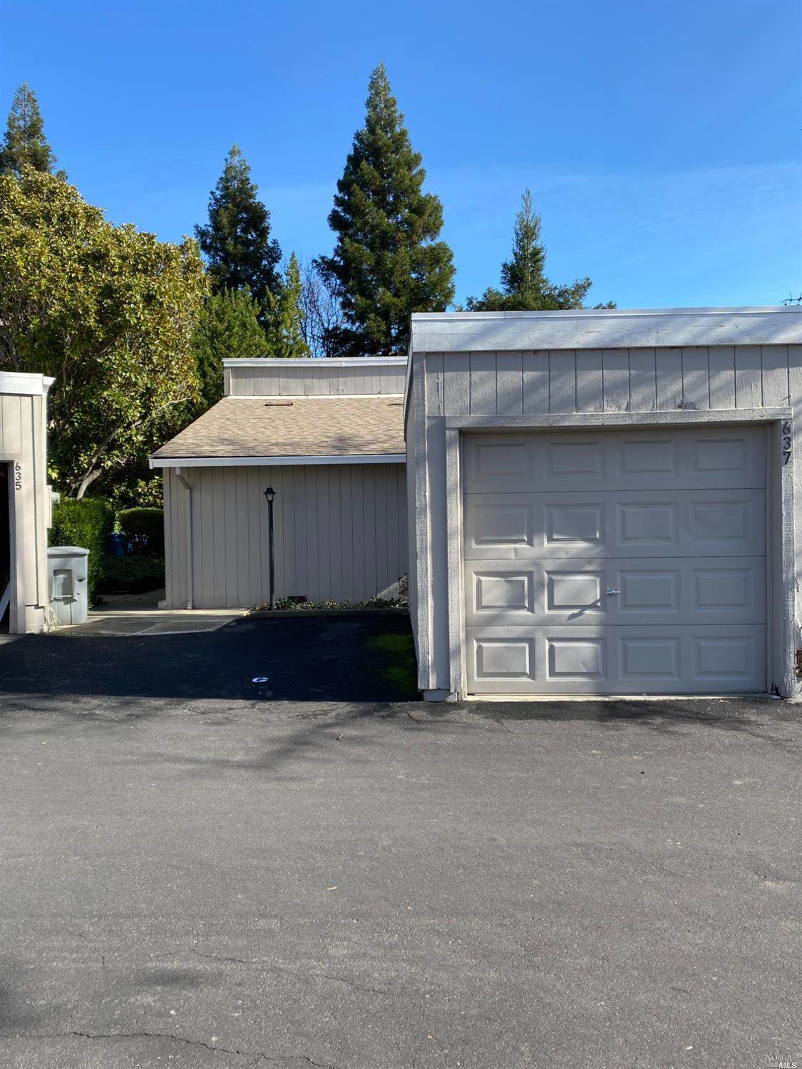 637 Beelard Drive - Photo 1