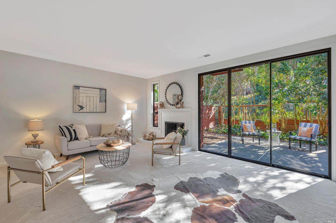 1045 Margaret Court - Photo 1
